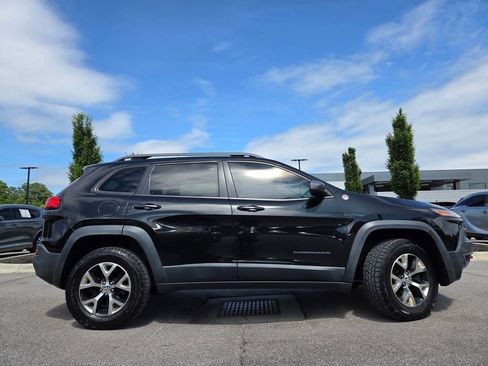 Used 2014 Jeep Cherokee Trailhawk w/ Leather Interior Group AWD/4WD image 30
