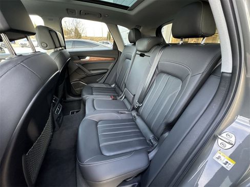 Certified 2023 Audi Q5 2.0T Premium Plus w/ Premium Plus Package image 24
