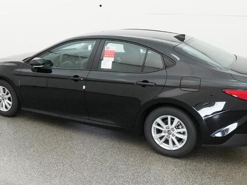 New 2026 Toyota Camry LE FWD image 4