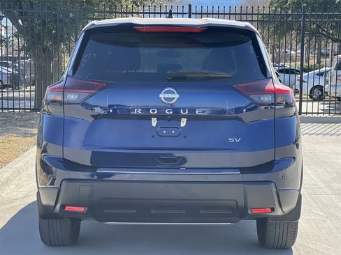 Certified 2024 Nissan Rogue SV image 5