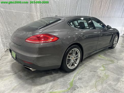 Used 2015 Porsche Panamera image 8