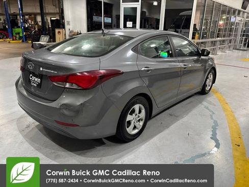 Used 2014 Hyundai Elantra SE FWD image 6
