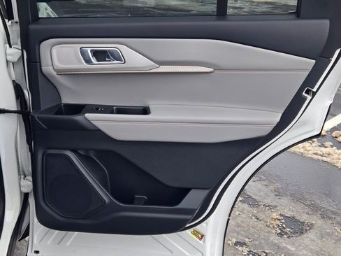 New 2026 Ford Explorer Active w/ Active Comfort Package image 10