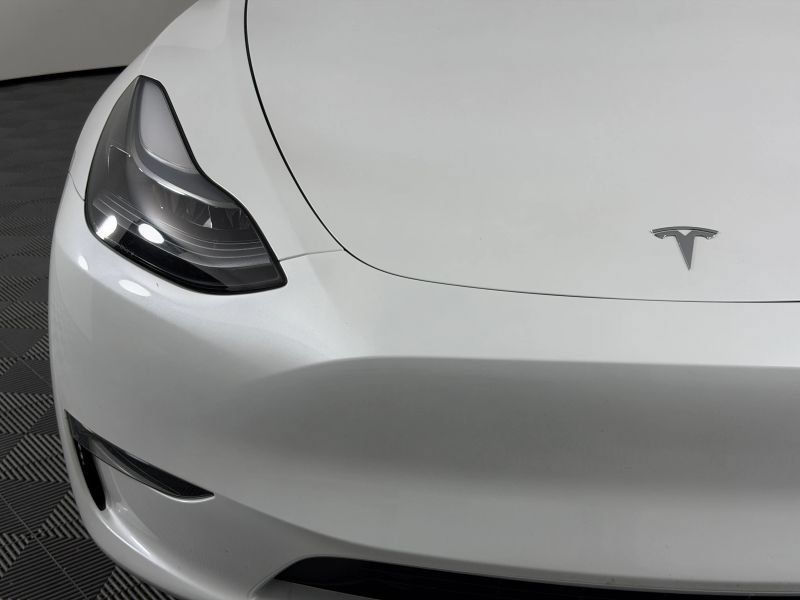 Used 2025 Tesla Model Y Long Range AWD/4WD image 4