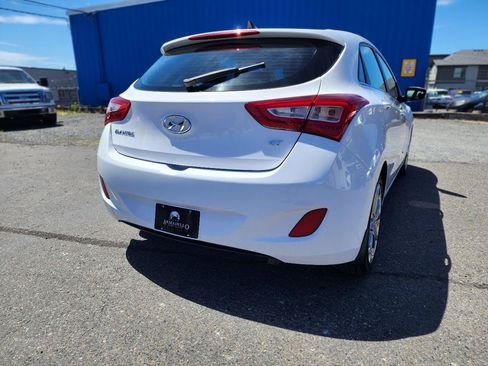 Used 2014 Hyundai Elantra GT w/ Option Group 03 FWD image 6