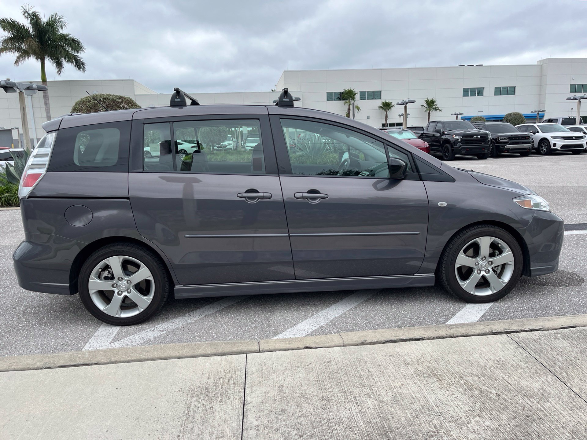 Used 2007 MAZDA MAZDA5 Sport w/ Popular Equipment Pkg FWD image 5