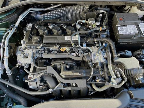 Used 2022 Toyota Corolla Cross XLE w/ Convenience Package image 32