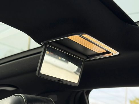 Used 2019 Mercedes-Benz S 560 4MATIC Sedan image 40