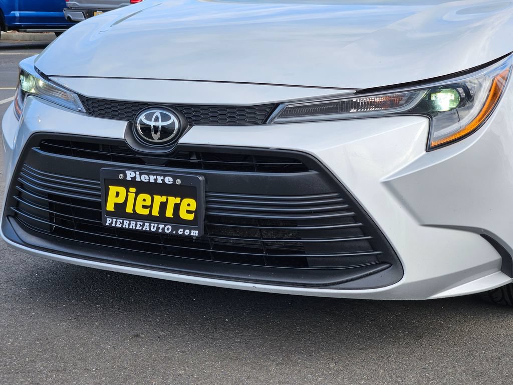 Used 2024 Toyota Corolla LE FWD image 9