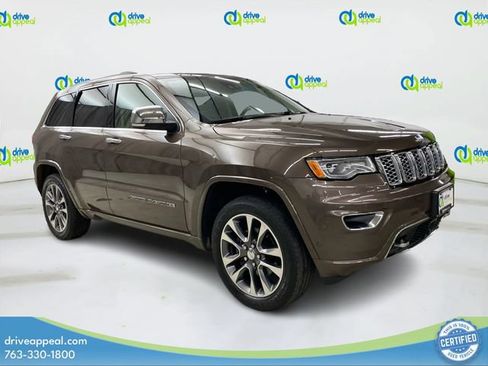Used 2017 Jeep Grand Cherokee Overland w/ Jeep Active Safety Group AWD/4WD image 3