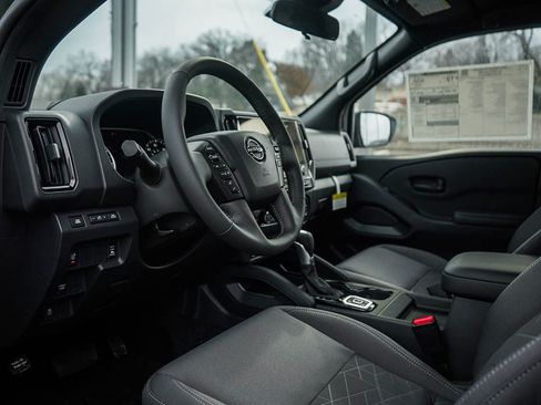 New 2026 Nissan Frontier SV w/ SV Convenience Package AWD/4WD image 16