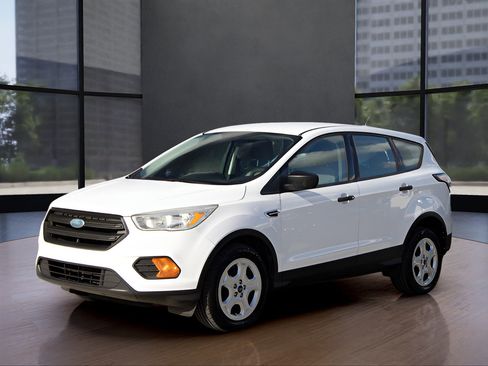 Used 2017 Ford Escape S image 1
