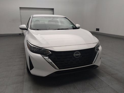 Used 2024 Nissan Sentra SV FWD image 14
