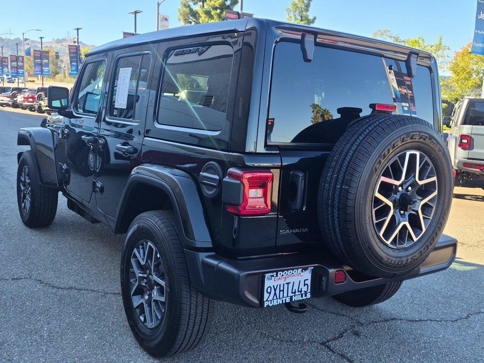 Certified 2026 Jeep Wrangler Unlimited Sahara AWD/4WD image 5