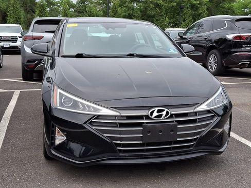 Used 2020 Hyundai Elantra Value Edition w/ Cargo Package (C1) FWD image 4