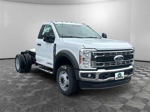 New 2026 Ford F550 4x4 Regular Cab Super Duty w/ XL Chrome Package image 7