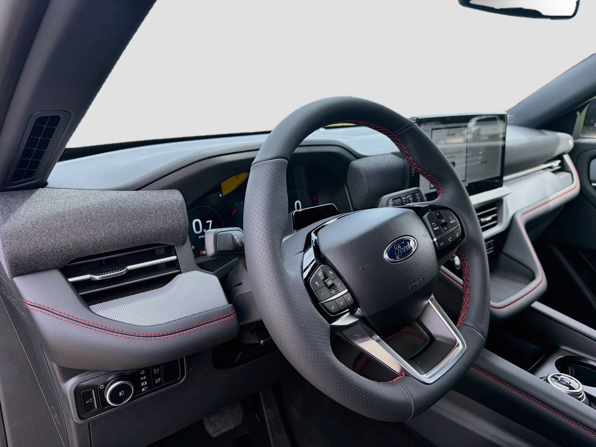 New 2027 Ford Explorer ST-Line w/ Premium Package RWD image 7