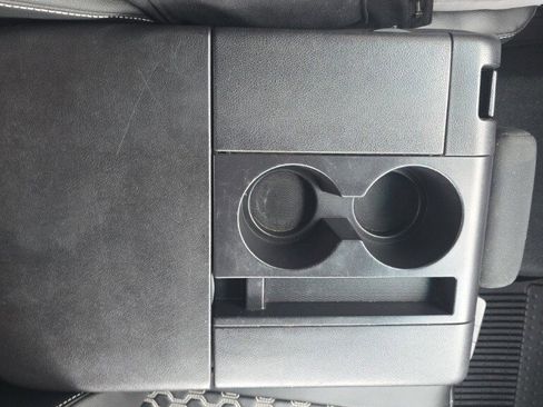 Used 2017 Toyota Tundra SR5 image 28