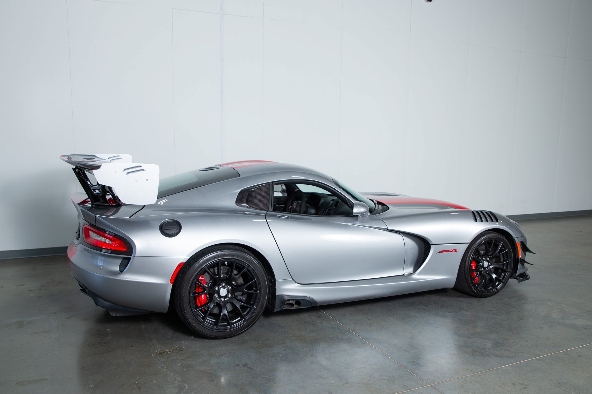 Used 2017 Dodge Viper ACR w/ Extreme Aero Package RWD image 11