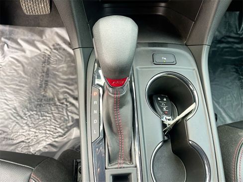 Used 2024 Chevrolet Equinox RS w/ RS Leather Package image 17