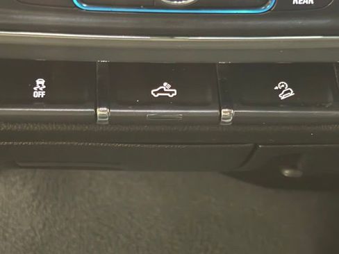Used 2019 Chevrolet Silverado 1500 LT w/ All Star Edition AWD/4WD image 26