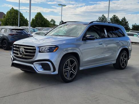 Used 2025 Mercedes-Benz GLS 450 4MATIC image 45