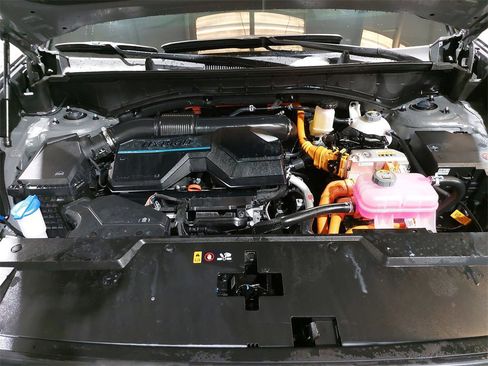 Certified 2025 Hyundai Santa Fe Calligraphy image 32