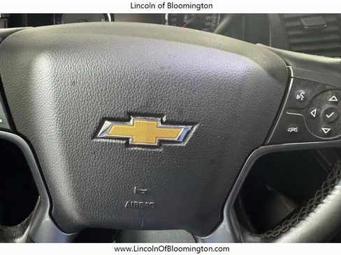 Used 2016 Chevrolet Suburban LT w/ Luxury Package AWD/4WD image 44