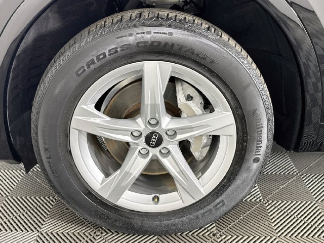 Used 2023 Audi Q5 2.0T Premium w/ Convenience Package AWD/4WD image 35