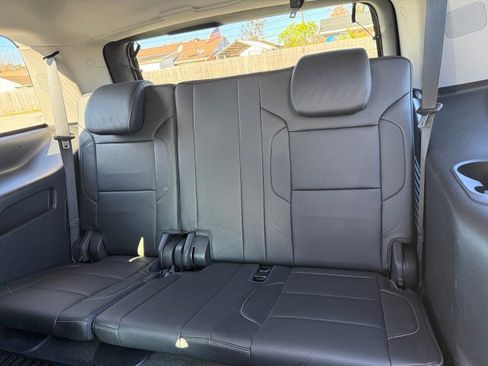 Used 2018 Chevrolet Tahoe LT image 14