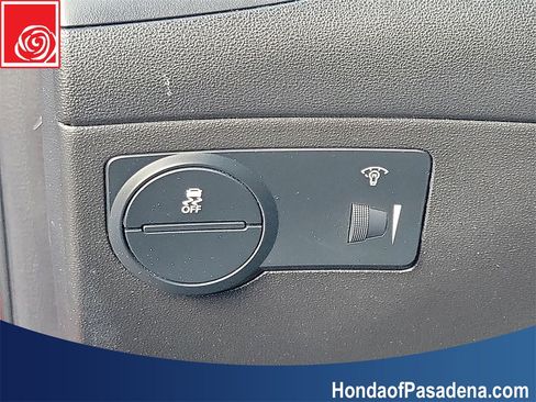 Used 2016 Hyundai Genesis 3.8 image 16