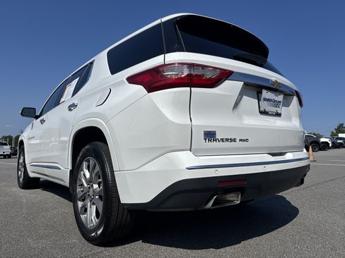 Used 2018 Chevrolet Traverse Premier AWD/4WD image 8