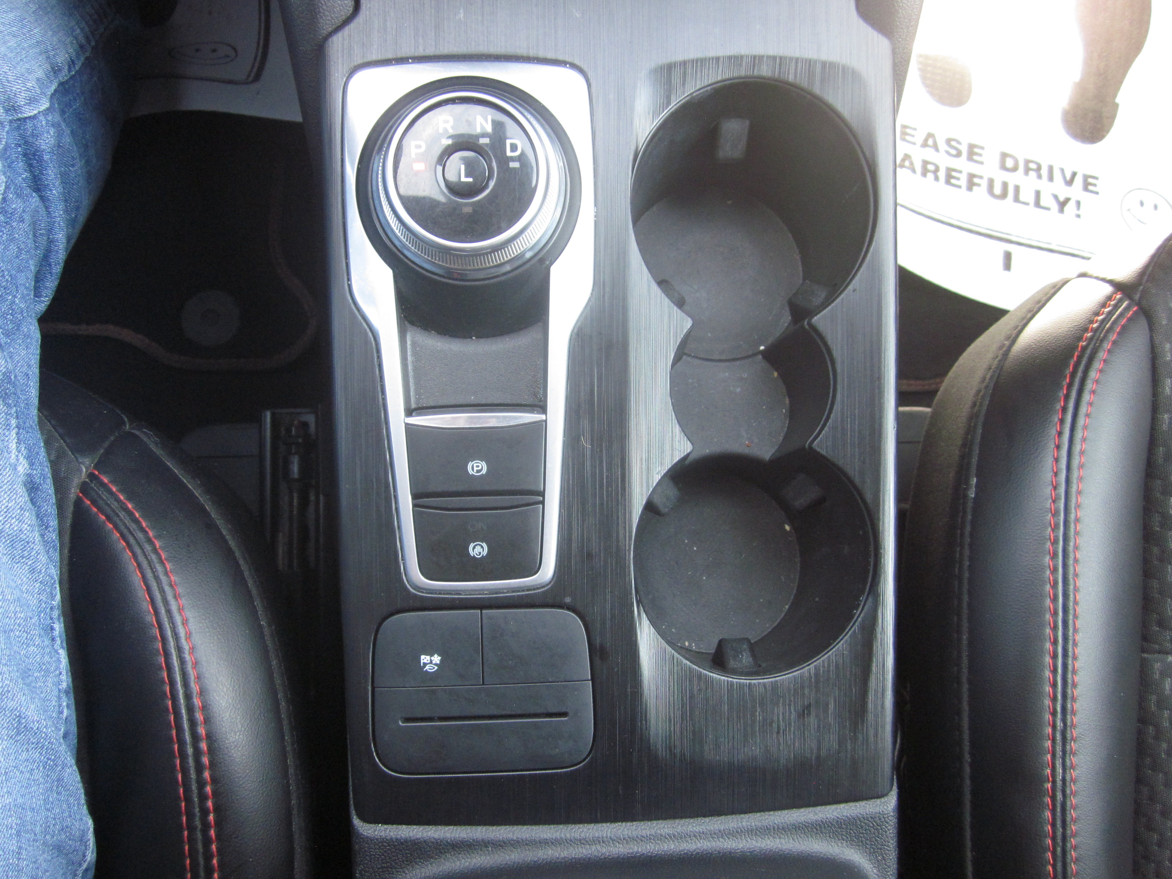 Used 2023 Ford Escape ST-Line Select AWD/4WD image 17