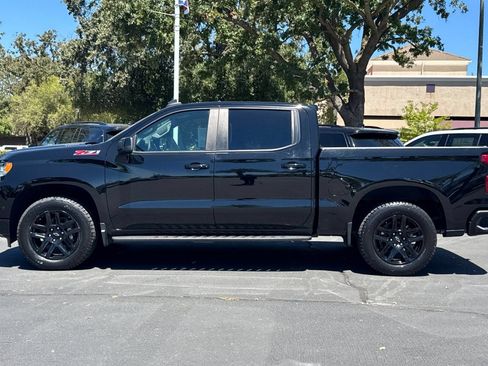 Used 2023 Chevrolet Silverado 1500 RST w/ Z71 Off-Road Package AWD/4WD image 6