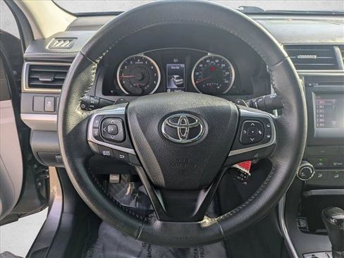 Used 2017 Toyota Camry SE image 13