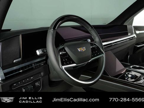 Used 2025 Cadillac Escalade ESV Premium Luxury w/ LPO, Floor Liner Package image 4