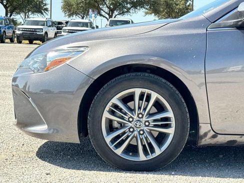 Used 2017 Toyota Camry SE FWD image 10