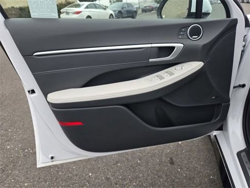 New 2026 Hyundai Sonata Limited image 29
