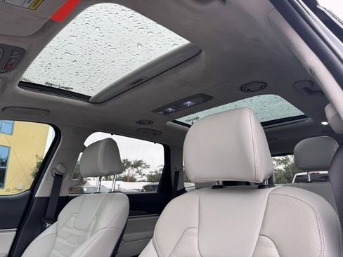 Used 2024 Kia Telluride SX Prestige image 23