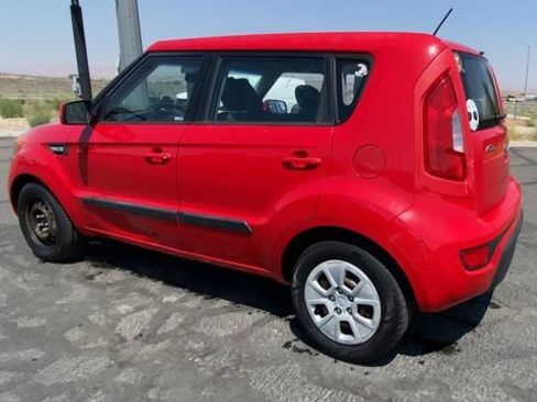 Used 2013 Kia Soul FWD image 6