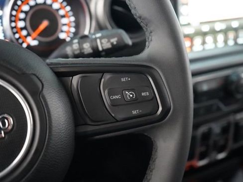 Used 2023 Jeep Wrangler Willys image 22