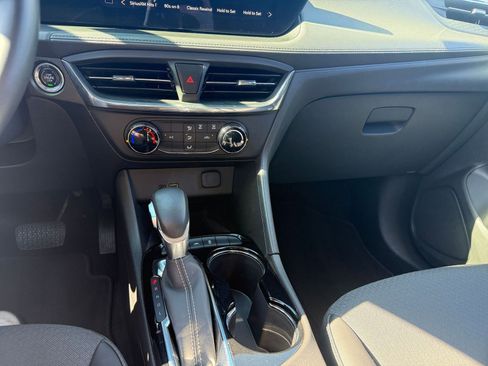 Used 2025 Buick Encore GX Preferred image 39