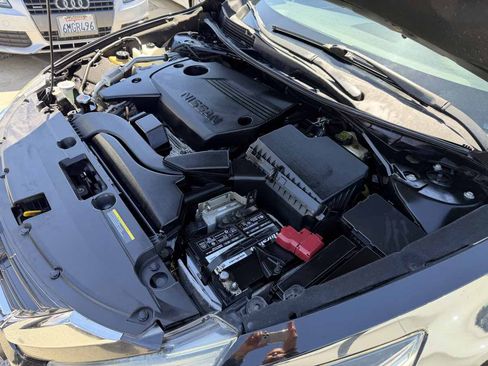 Used 2017 Nissan Altima 2.5 SV FWD image 14