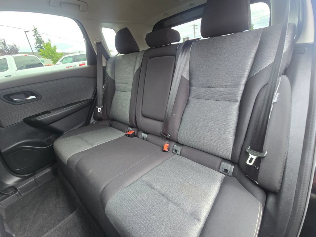 Used 2021 Nissan Rogue SV AWD/4WD image 18