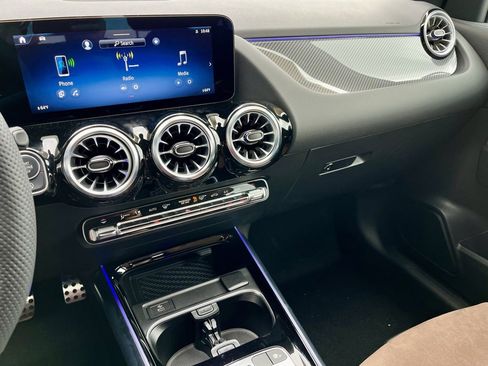 Certified 2025 Mercedes-Benz GLA 250 4MATIC image 20