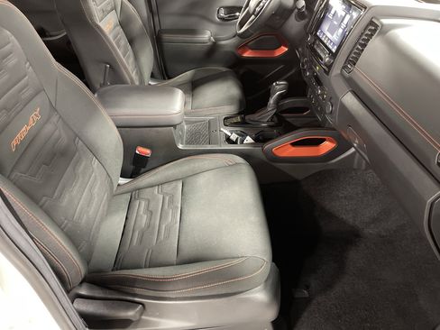 Used 2024 Nissan Frontier PRO-4X w/ Pro Convenience Package image 15