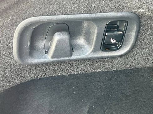 Certified 2024 Mercedes-Benz C 300 4MATIC Sedan image 36