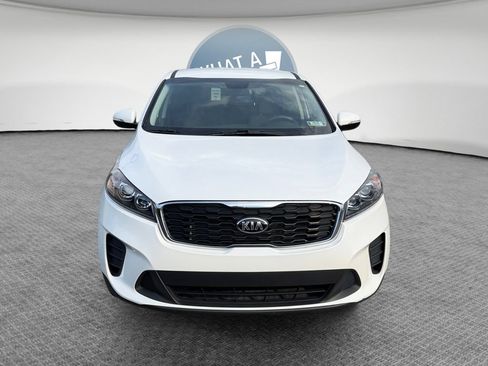 Used 2019 Kia Sorento AWD image 9
