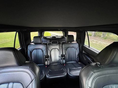 Used 2021 Ford Expedition Max Limited RWD image 16