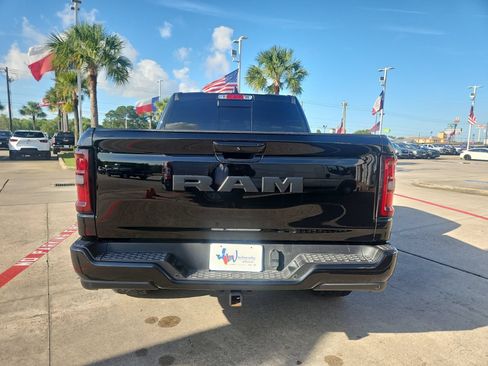 Used 2025 RAM 1500 Lone Star RWD image 5